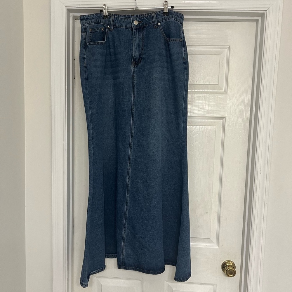 Maxi Denim Skirt, NWT, size 2XL - Picture 6 of 7